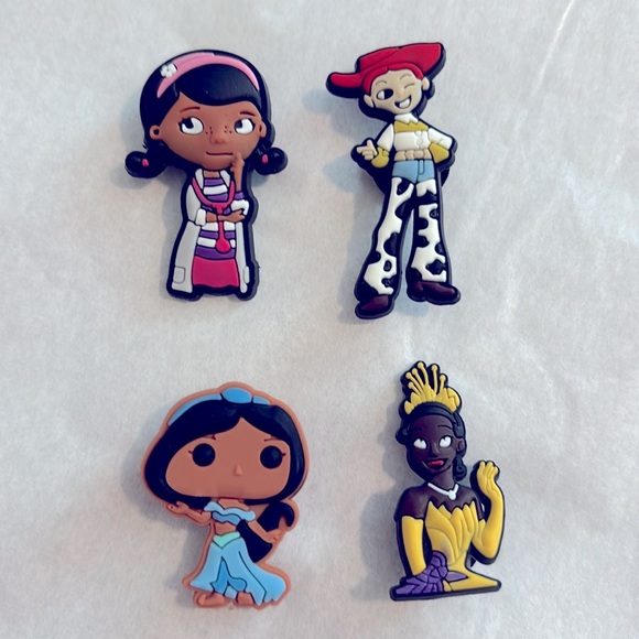 🔥 GREAT DEAL!!🔥 CROCS 36 PIECES SHOE CHARMS, NEW! - Picture 9 of 14